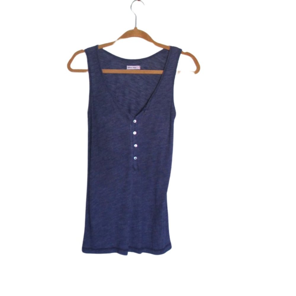 Allen Allen Sleeveless half button Tank